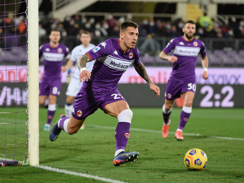 这位中场球 这位中场球